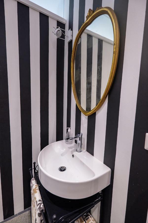 Lillyhome * Rom